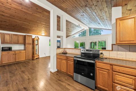 7613 352nd Street E Eatonville WA 98328