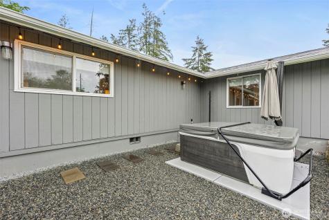 7613 352nd Street E Eatonville WA 98328