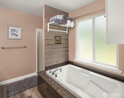 1581 SE Dews Lane Port Orchard WA 98367
