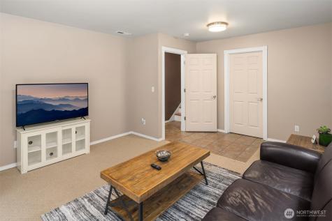 1581 SE Dews Lane Port Orchard WA 98367