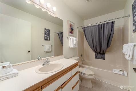 1 Tennis 651-e2 Manson WA 98831