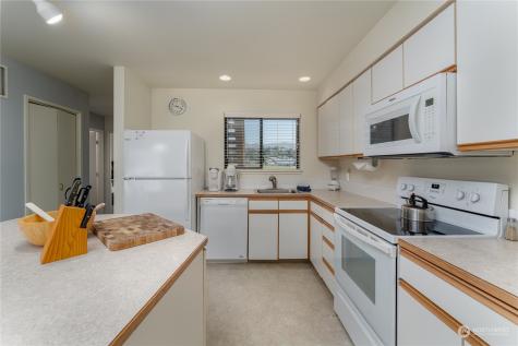 1 Tennis 651-e2 Manson WA 98831