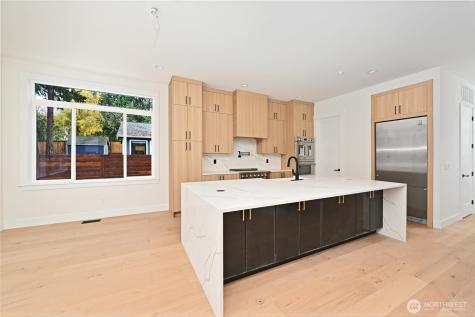 17526 Fremont Avenue N Shoreline WA 98133