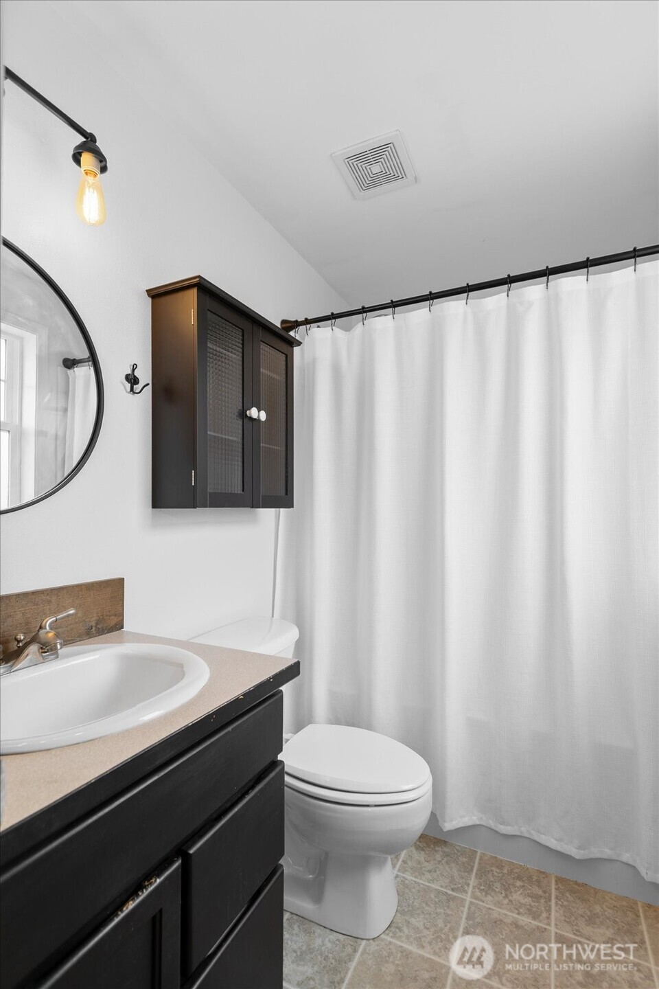 208 Shantel Street Mount Vernon WA 98274
