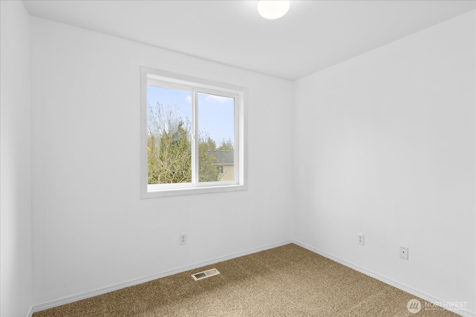 208 Shantel Street Mount Vernon WA 98274