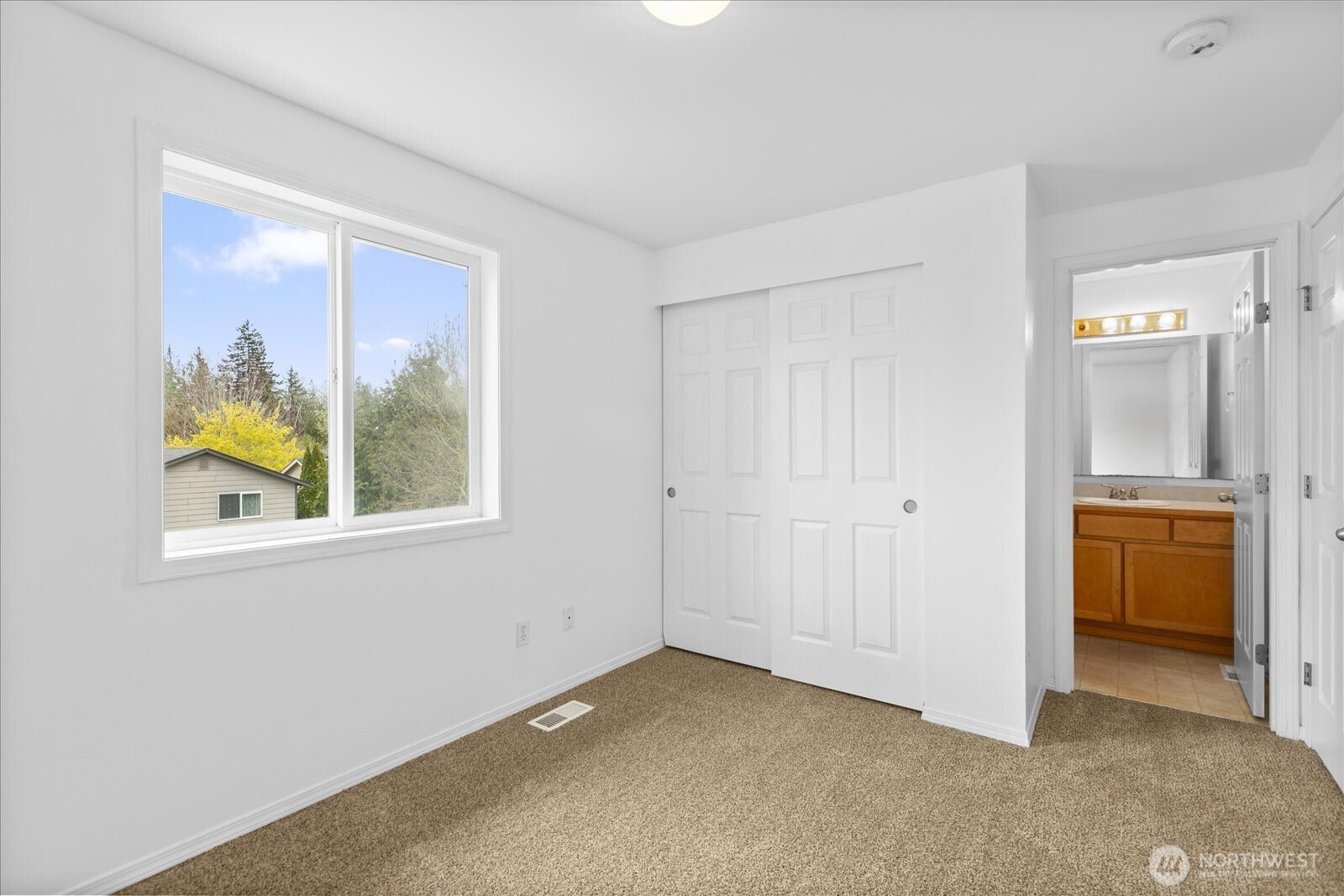 208 Shantel Street Mount Vernon WA 98274