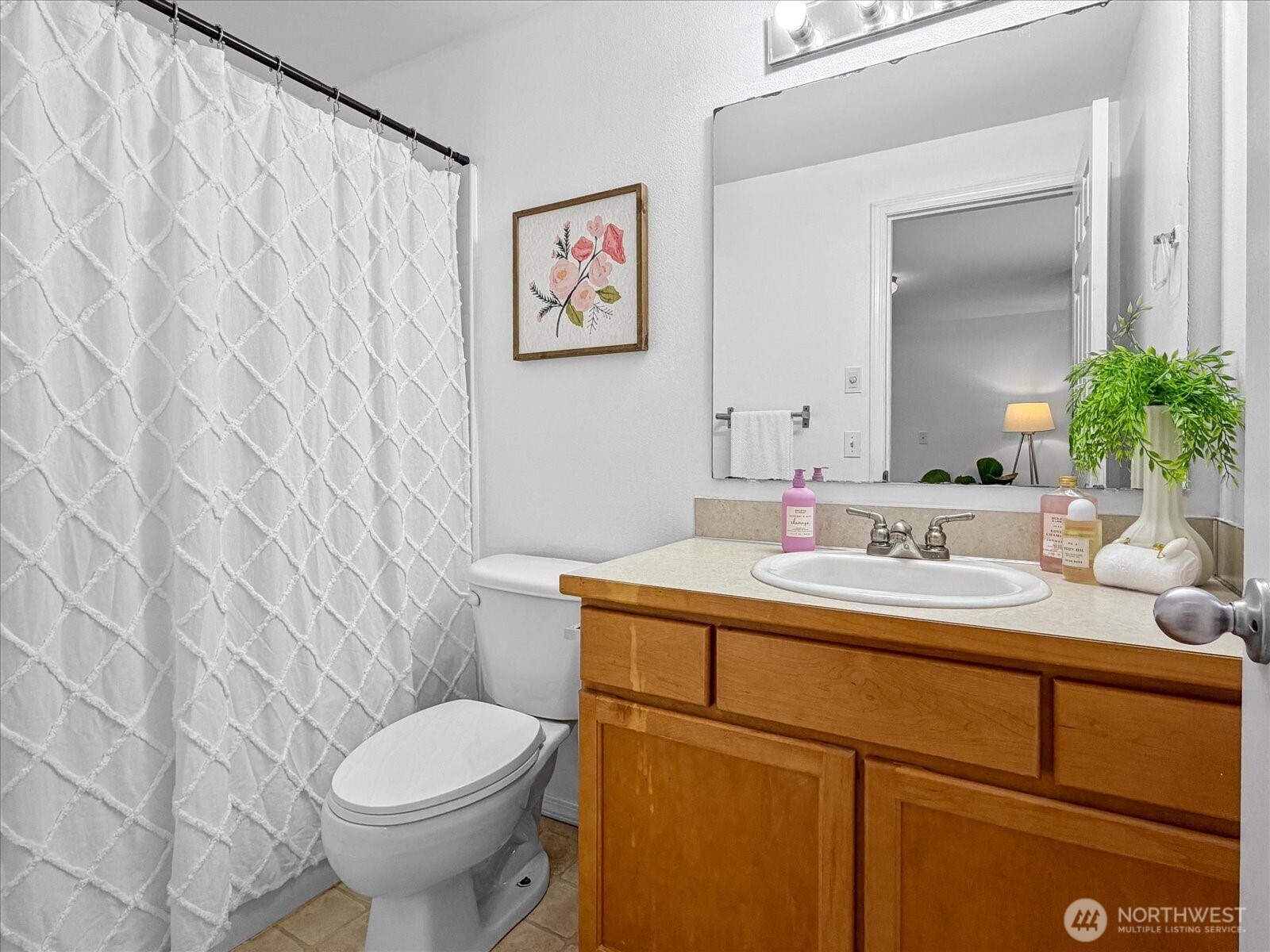 208 Shantel Street Mount Vernon WA 98274