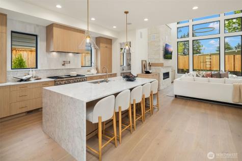 1032 107th Avenue SE Bellevue WA 98004