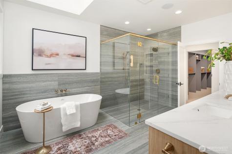 1032 107th Avenue SE Bellevue WA 98004