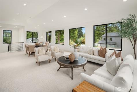 1032 107th Avenue SE Bellevue WA 98004