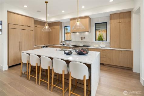 1032 107th Avenue SE Bellevue WA 98004