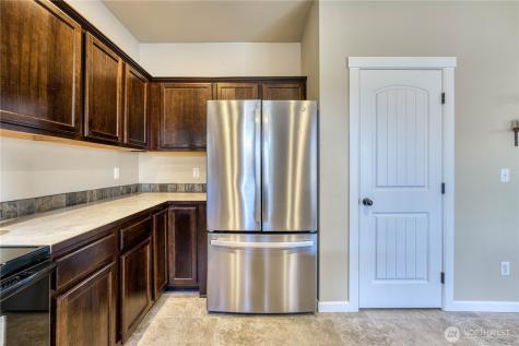 3523 181st Street E Tacoma WA 98446