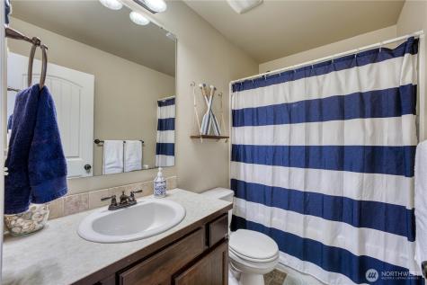 3523 181st Street E Tacoma WA 98446