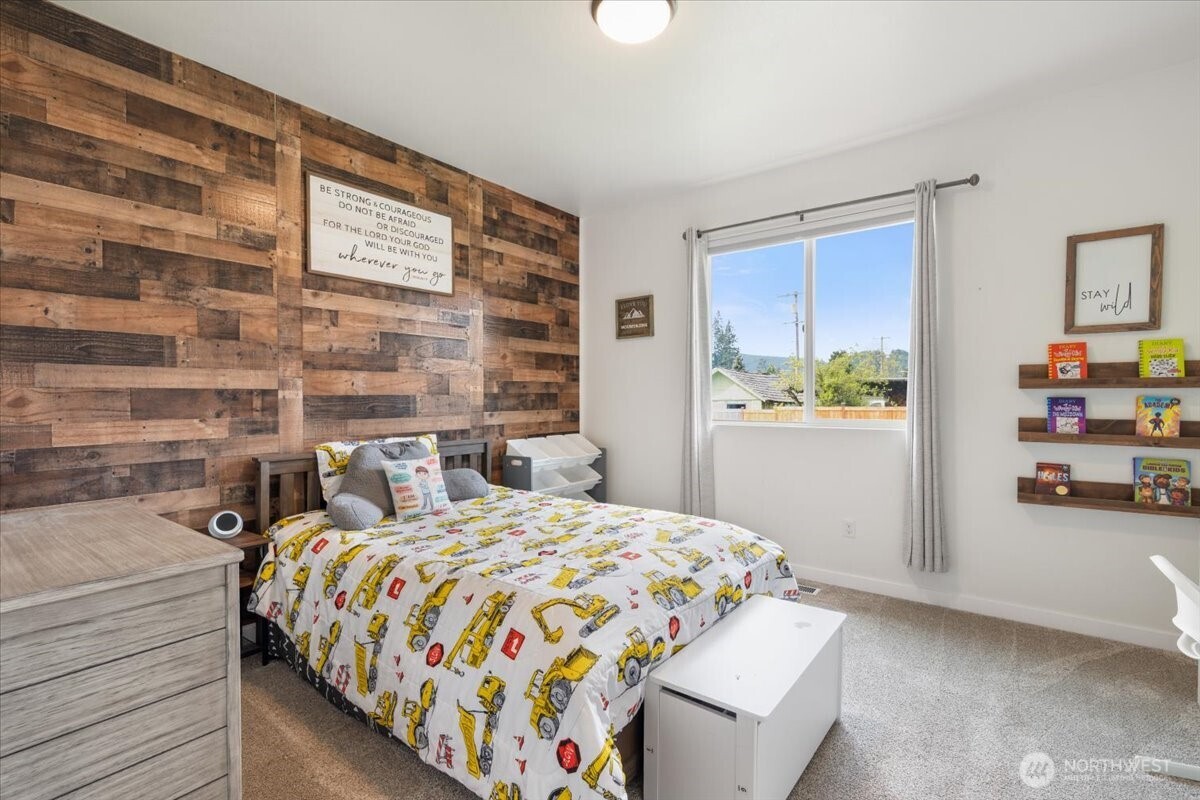 171 9th St NW Carbonado WA 98323