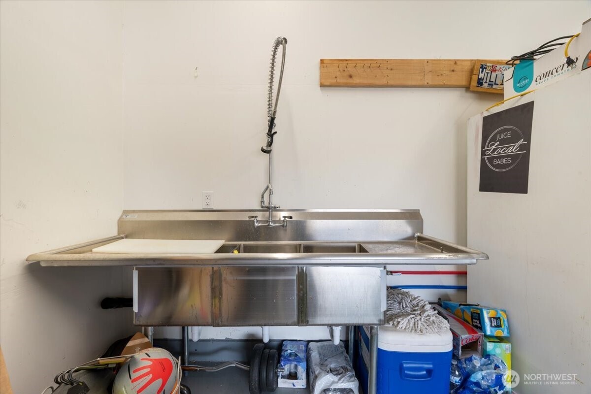 171 9th St NW Carbonado WA 98323