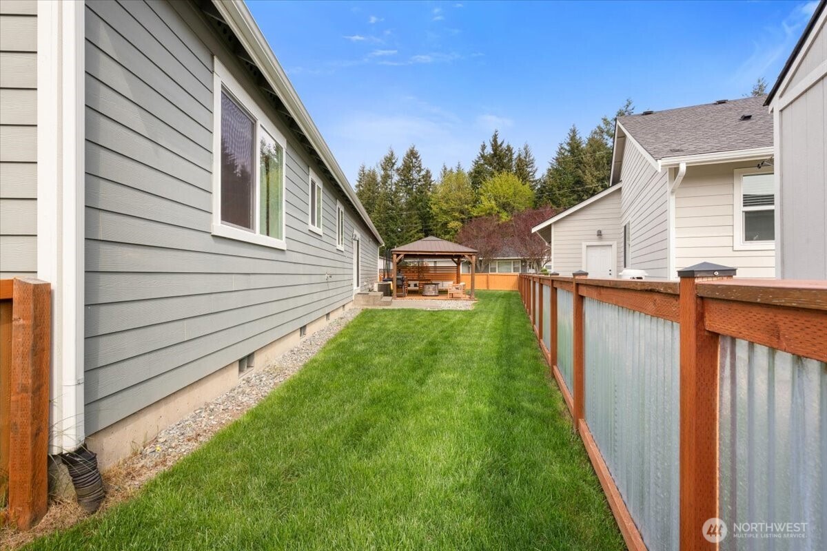 171 9th St NW Carbonado WA 98323