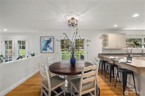 1870 W Cloud Way Oak Harbor WA 98277