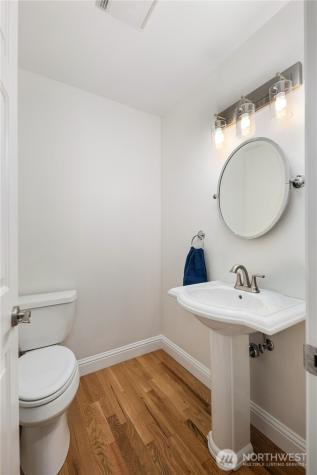 1870 W Cloud Way Oak Harbor WA 98277