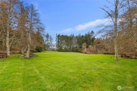 1870 W Cloud Way Oak Harbor WA 98277