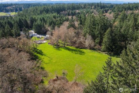 1870 W Cloud Way Oak Harbor WA 98277