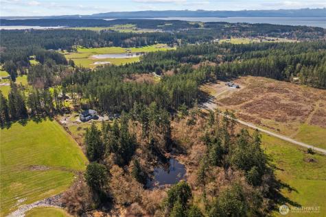 1870 W Cloud Way Oak Harbor WA 98277