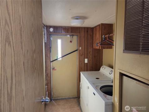 208 Burma Road Castle Rock WA 98611