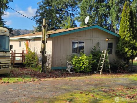 208 Burma Road Castle Rock WA 98611