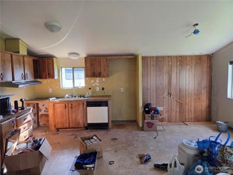 208 Burma Road Castle Rock WA 98611