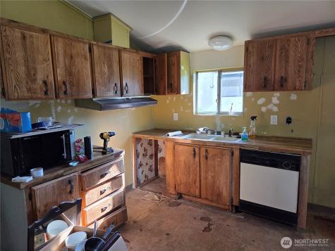 208 Burma Road Castle Rock WA 98611