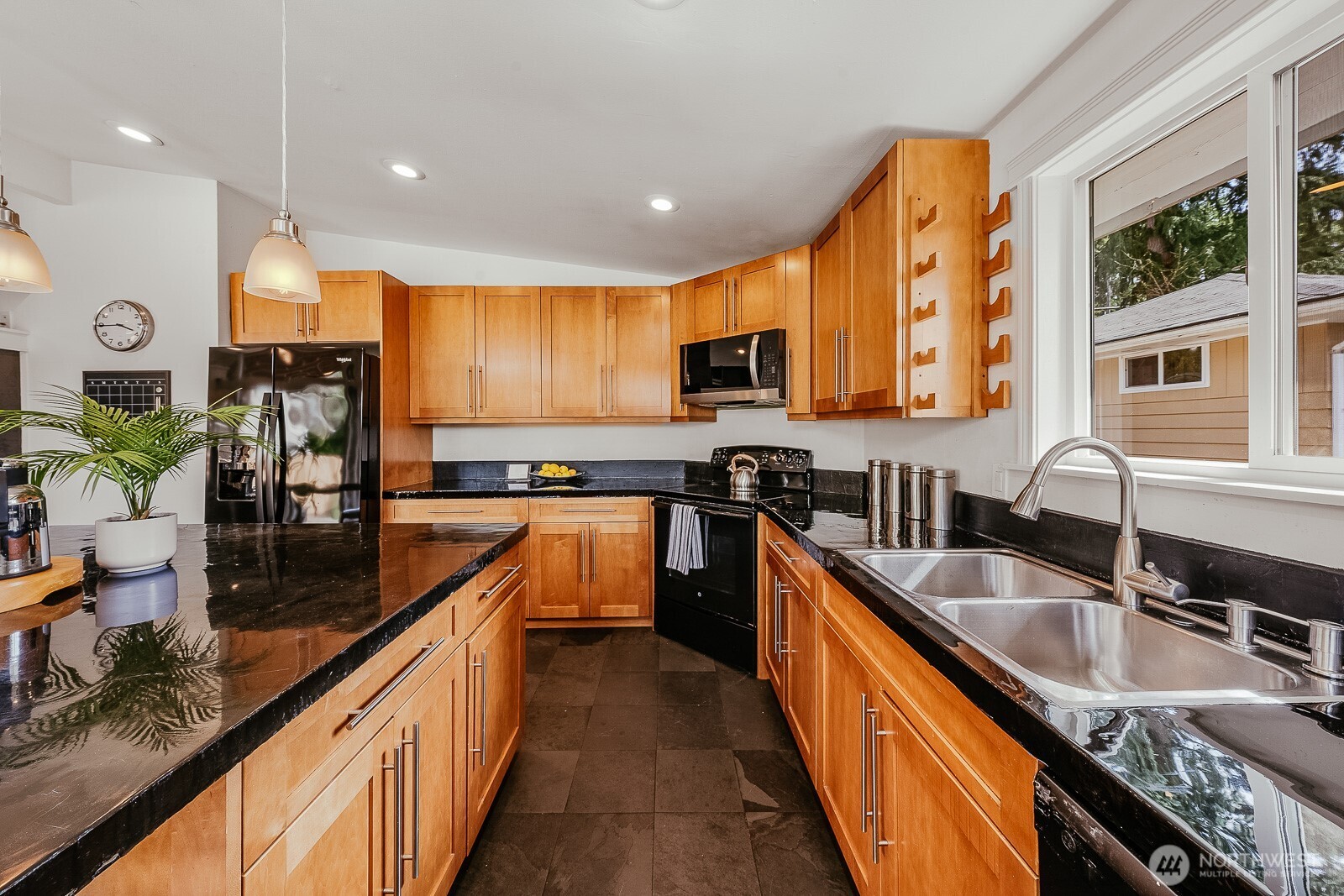 15863 15th Avenue NE Shoreline WA 98155