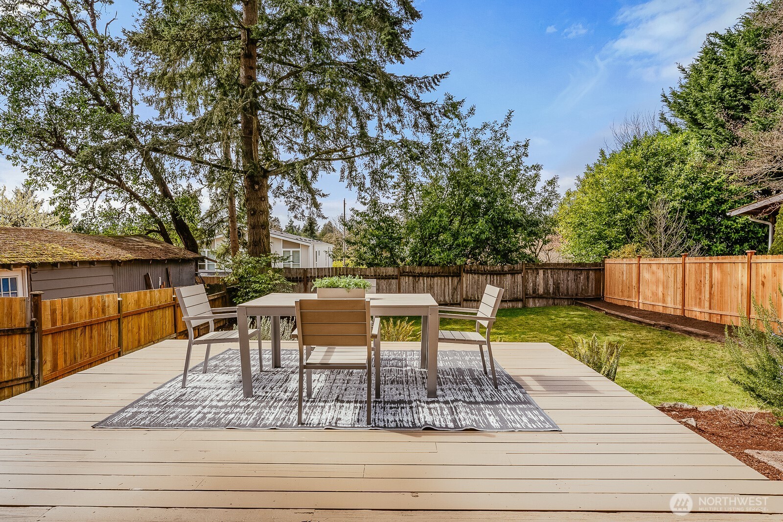 15863 15th Avenue NE Shoreline WA 98155