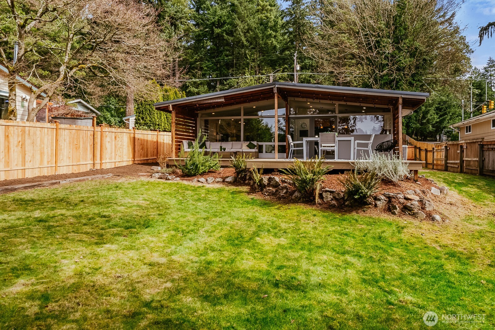 15863 15th Avenue NE Shoreline WA 98155
