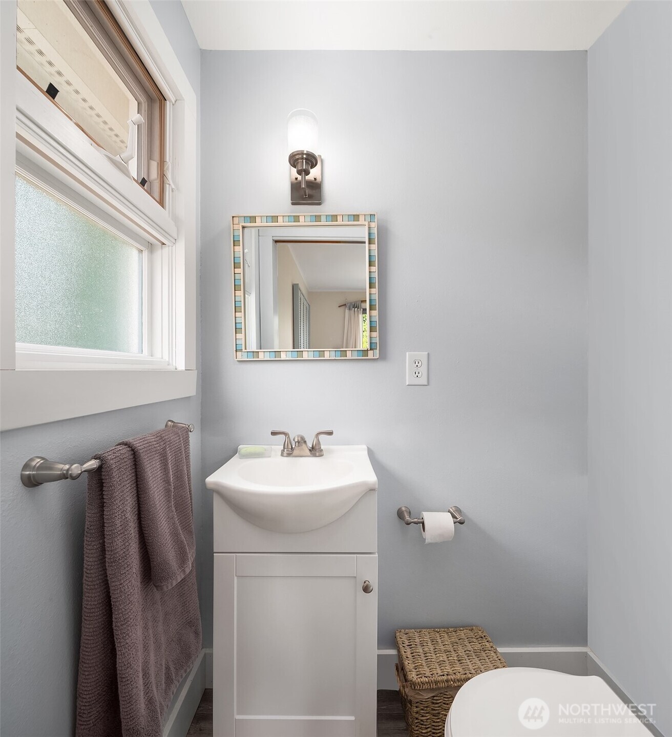 7732 195th Street SW Edmonds WA 98026