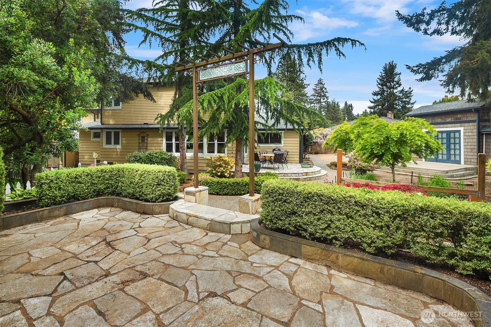 7732 195th Street SW Edmonds WA 98026