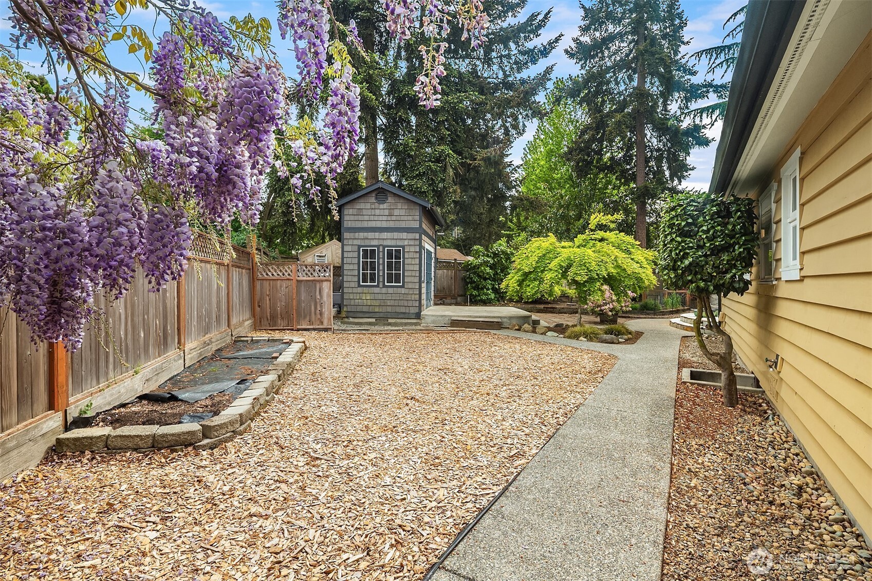 7732 195th Street SW Edmonds WA 98026