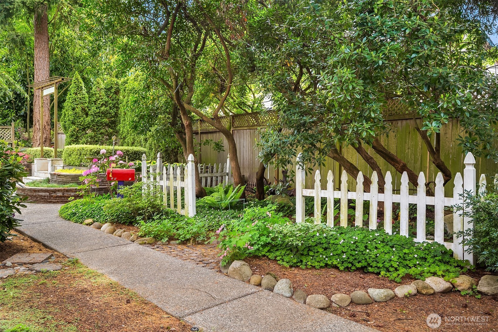 7732 195th Street SW Edmonds WA 98026