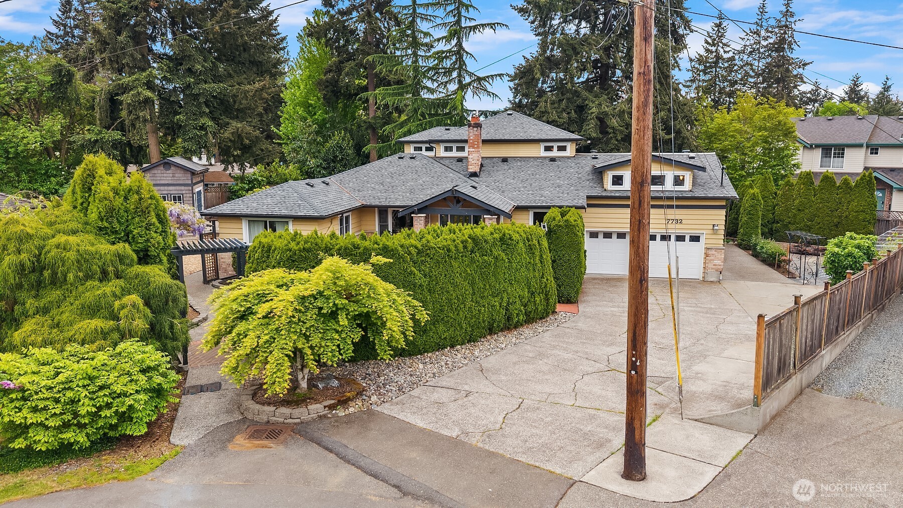7732 195th Street SW Edmonds WA 98026