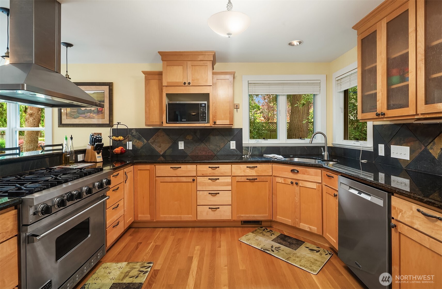 7732 195th Street SW Edmonds WA 98026