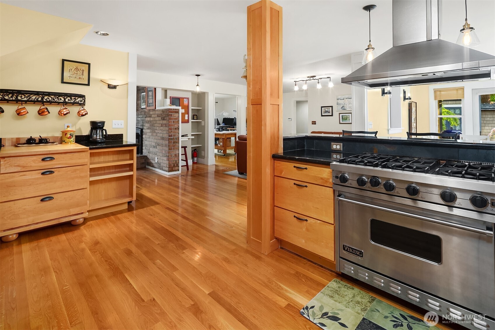 7732 195th Street SW Edmonds WA 98026