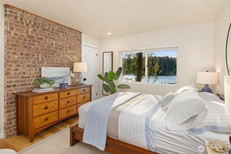 6518 NE Monte Vista Drive Bainbridge Island WA 98110