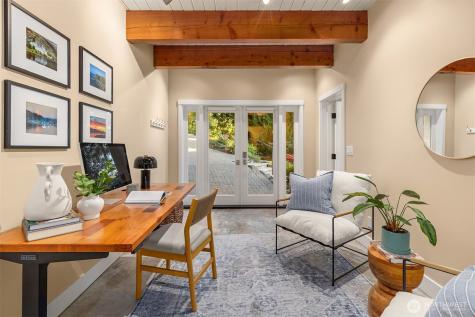 6518 NE Monte Vista Drive Bainbridge Island WA 98110
