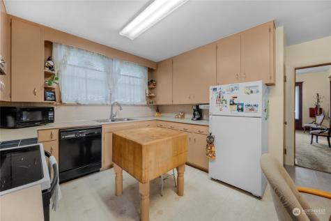 1932 Rucker Avenue Everett WA 98201
