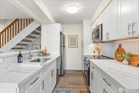 410 214th Street SW Bothell WA 98021