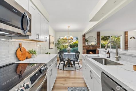 410 214th Street SW Bothell WA 98021