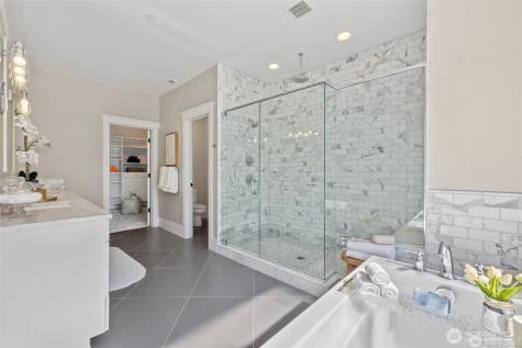 10610 NE 28th Street Bellevue WA 98004