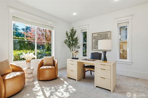 10610 NE 28th Street Bellevue WA 98004