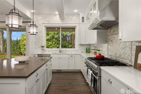 10610 NE 28th Street Bellevue WA 98004