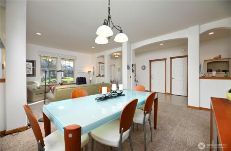 965 Chestnut Loop Mount Vernon WA 98274