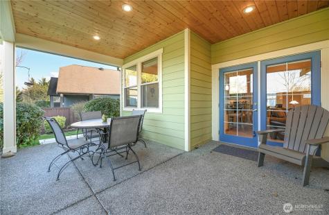 965 Chestnut Loop Mount Vernon WA 98274