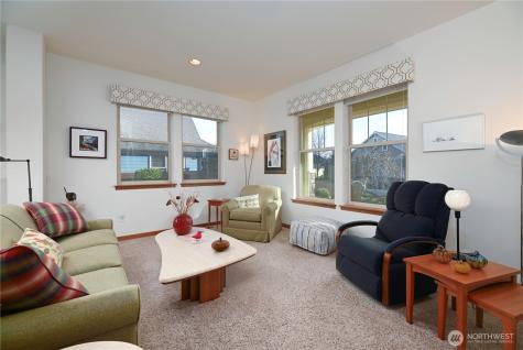965 Chestnut Loop Mount Vernon WA 98274